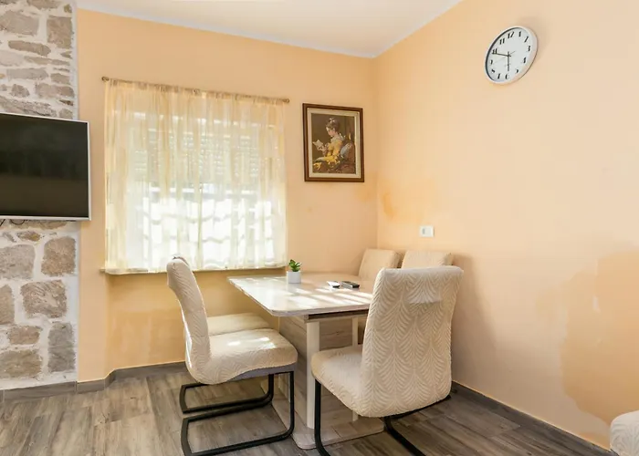 With Wifi - 24915 Lägenhet