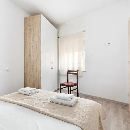 Apartamento With Wifi - 24915 *
